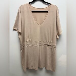 4 for $25 🍒 Women's V-Neck Beige Top Size 4x